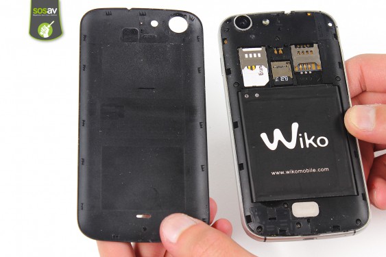 Guide photos remplacement carte sim Wiko Stairway (Etape 2 - image 4)