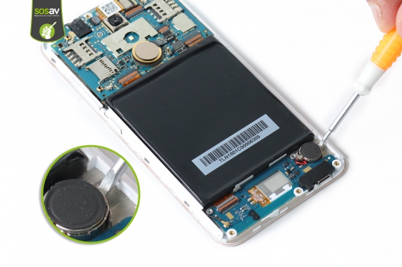 Guide photos remplacement connecteur de charge Wiko Upulse Lite (Etape 11 - image 1)