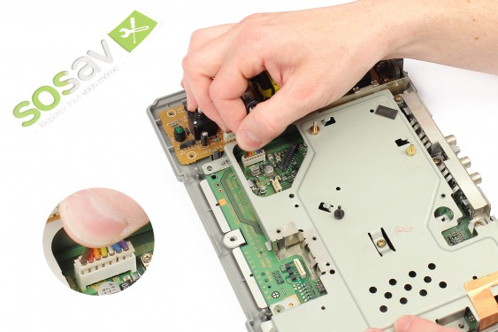 Guide photos remplacement coque inférieure Playstation (Etape 12 - image 1)