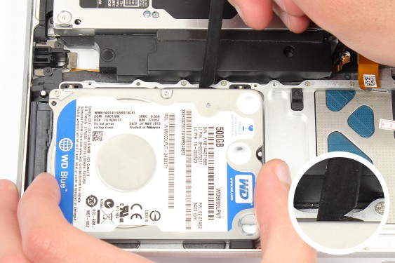 Guide photos remplacement récepteur infrarouge / support bas du disque dur MacBook Pro 15" Fin 2008 - Début 2009 (Modèle A1286 - EMC 2255) (Etape 36 - image 1)