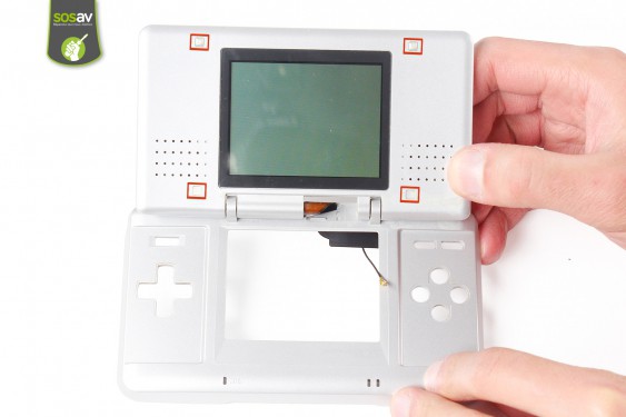 Guide photos remplacement nappe de liaison de la partie supérieure Nintendo DS (Etape 20 - image 1)