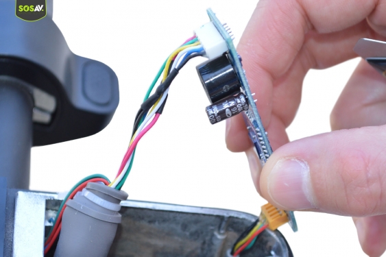 Guide photos remplacement accélérateur Xiaomi M365 (Etape 3 - image 4)