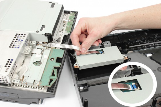 Guide photos remplacement lecteur blu-ray disc Playstation 3 Fat (Etape 8 - image 1)