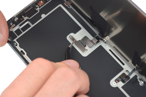 Guide photos remplacement ecran seul iPhone 16 Pro (Etape 7 - image 4)