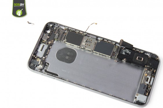 Guide photos remplacement nappe power / flash / micro externe iPhone 6S Plus (Etape 35 - image 4)