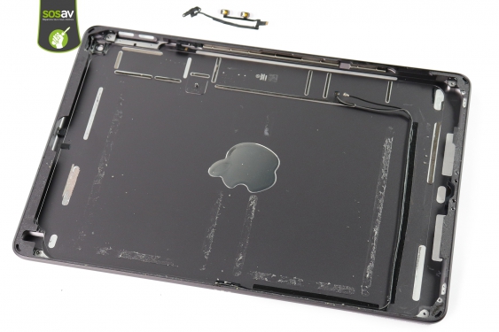 Guide photos remplacement châssis complet iPad 7 (2019) (Etape 47 - image 1)