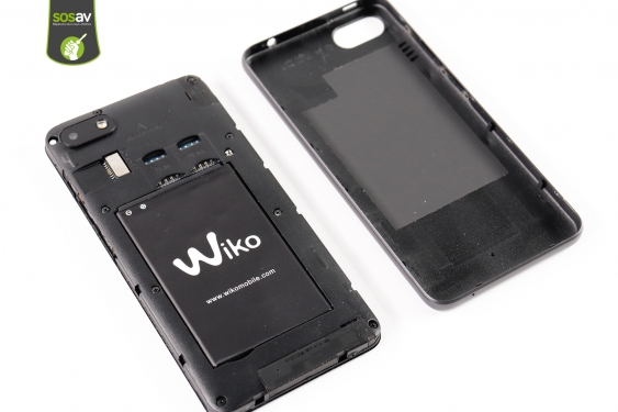 Guide photos remplacement coque arrière Wiko Sunny 3 (Etape 3 - image 1)