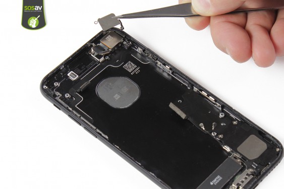 Guide photos remplacement nappe power, vibreur, volume, flash et micro externe iPhone 7 (Etape 35 - image 3)