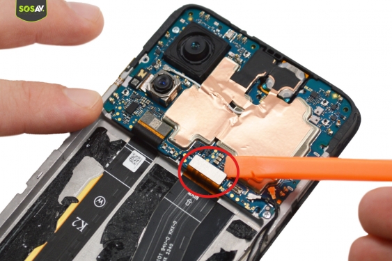 Guide photos remplacement bloc écran Moto G84 (Etape 9 - image 1)