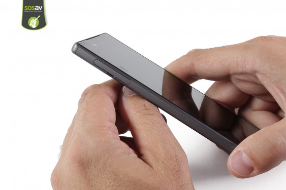 Guide photos remplacement ecran tactile / lcd Xperia Z5 (Etape 2 - image 1)