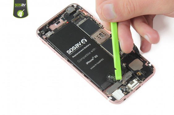 Guide photos remplacement connecteur de charge, prise jack et micro iPhone 6S (Etape 15 - image 3)