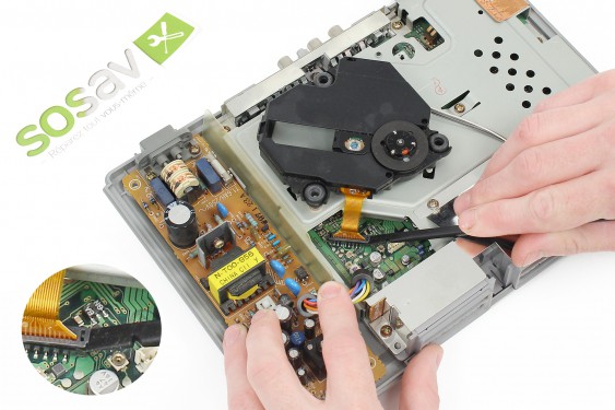 Guide photos remplacement coque inférieure Playstation (Etape 5 - image 2)