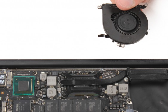 Guide photos remplacement radiateur Macbook Air 13" mi-2011 EMC2469 (A1369) (Etape 9 - image 3)