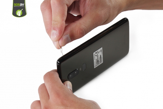 Guide photos remplacement capteur d'empreintes OnePlus 6 (Etape 2 - image 1)