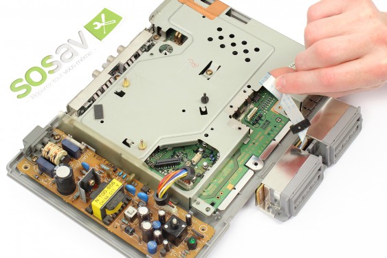 Guide photos remplacement coque inférieure Playstation (Etape 11 - image 3)