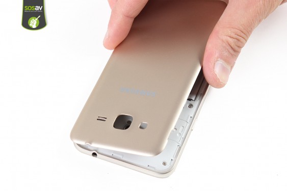 Guide photos remplacement bouton power Samsung Galaxy J3 2016 (Etape 2 - image 3)