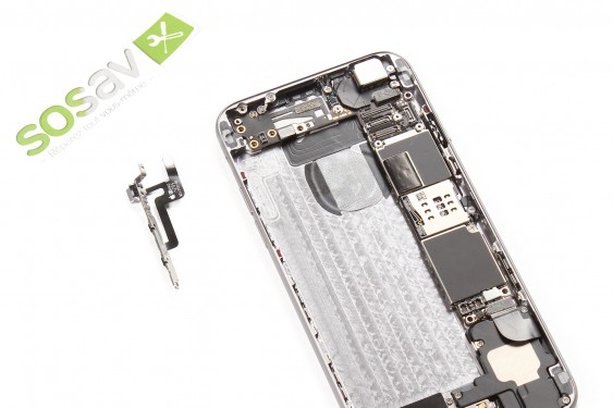 Guide photos remplacement bouton de volume inférieur iPhone 6 (Etape 19 - image 3)