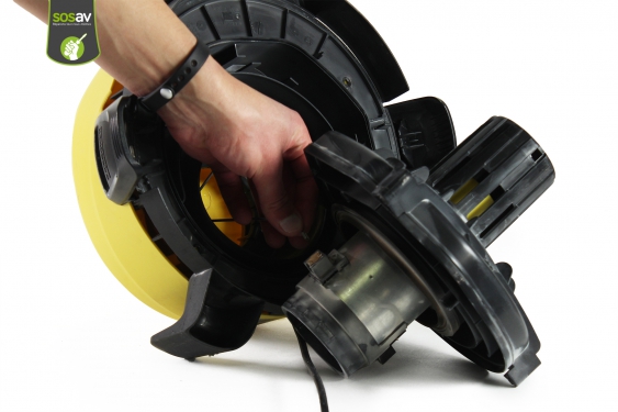 Guide photos remplacement capot supérieur & interrupteur Aspirateur Karcher MV3 premium (Etape 6 - image 4)