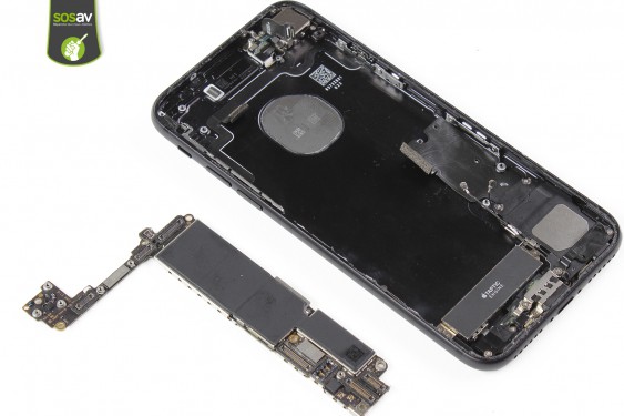 Guide photos remplacement nappe power, vibreur, volume, flash et micro externe iPhone 7 (Etape 33 - image 4)