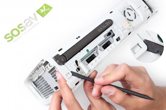 Guide photos remplacement câble de données du lecteur dvd Xbox 360 (Etape 14 - image 3)