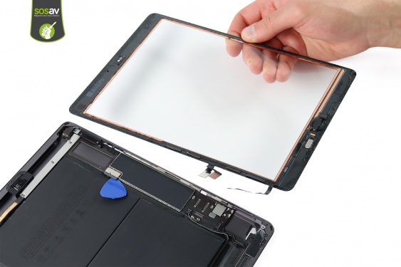 Guide photos remplacement vitre tactile & bouton home iPad 7 (2019) (Etape 13 - image 1)